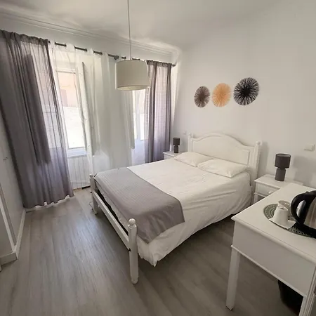 Casa De D. Maria Parreirinha ゲストハウス 3*
